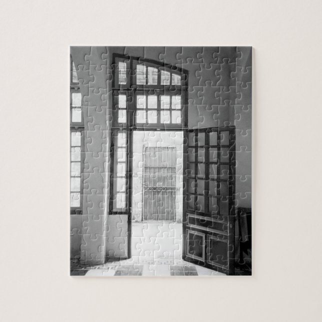 Hanoi Vietnam, Inside Hanoi Hilton Prison Puzzle (Vertikal)