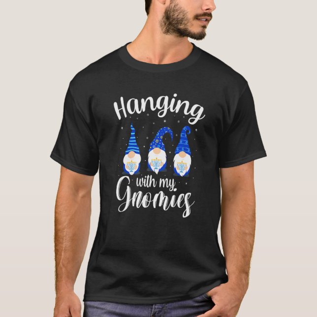 Hanukkah hing mit meinen Gnomies Holiday Chanukah T-Shirt (Vorderseite)