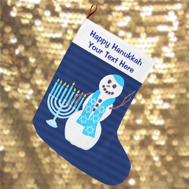 Hanukkah jüdischer Schneemann Blue Menorah für Kin Großer Weihnachtsstrumpf (This Happy Hanukkah snowman and menorah stocking is adorable for kids and adults alike)