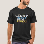 Hanukkah "Light Eat Spin Repeat" Schwarzer T - Shi T-Shirt<br><div class="desc">Hanukkah "Light Eat Spin Repeat" Schwarzer T - Shirt Stil: Männer Basic T - Shirt Danke für das Anhalten und Einkaufen! Viel geschätzt! Happy Chanukah/Hanukkah! Bequem, locker sitzend, perfekt für den entspannten Freizeitlook - unser schweres T-Shirt wird bald zu deinen liebsten Stücken zählen. Dieses T-Shirt aus 100 % Baumwolle ist...</div>