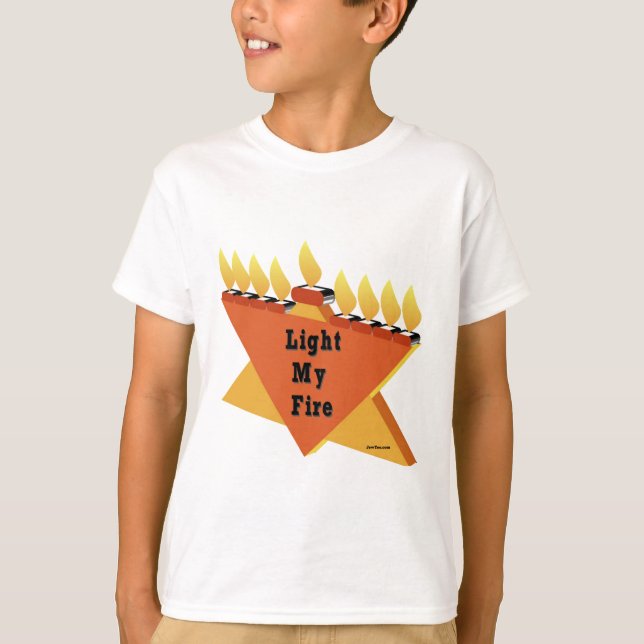 HANUKKAH LIGHT MEIN FEUERMENORAH-GESCHENK T-Shirt (Vorderseite)