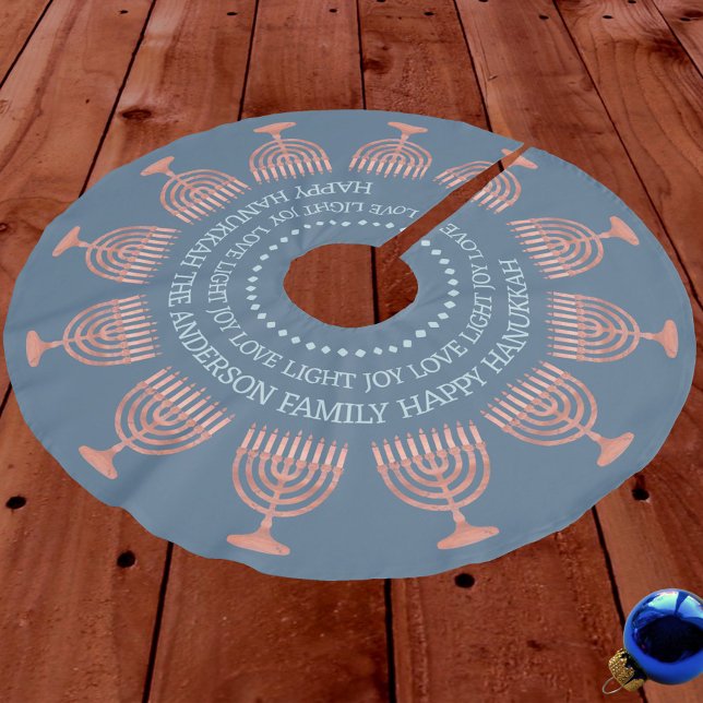 Hanukkah Rustic Menorah Niedlich Blue Chrismukkah Polyester Weihnachtsbaumdecke (Perfect for interfaith families who celebrate both Hanukkah and Christmas - the menorah tree skirt!)