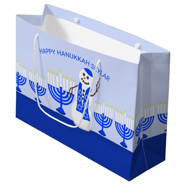 Hanukkah Snowman Fügen Sie Ihren Namen Spaß für di Große Geschenktüte (Vorderseite Schrägansicht)