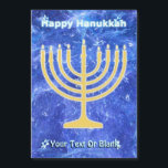 Hanukkah Snowstorm Menorah Magnetkarte<br><div class="desc">Eine leuchtende goldene Hanukkah menorah und "Happy Hanukkah" in leuchtendem blau-weiß-Text überlagert auf einem blau-weiß-Fraktal Bild erinnert an Schneeflocken in einem Sturm. Chag Sameach! Fügen Sie Ihren eigenen zusätzlichen Text hinzu.</div>