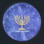 Hanukkah Snowstorm Menorah Pappteller<br><div class="desc">Für Ihr Chanukkah Party. Eine leuchtende goldene Hanukkah menorah und "Happy Hanukkah" in leuchtendem blau-weiß-Text überlagert auf einem blau-weiß-Fraktal Bild erinnert an Schneeflocken in einem Sturm. Chag Sameach!</div>