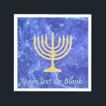 Hanukkah Snowstorm Menorah Serviette<br><div class="desc">Eine goldene Hanukkah menorah überlagert auf einem blau-weiß-Fraktal Bild erinnert an Schneeflocken in einem Sturm. Dieses Bild ist auch auf Chanukkah-Party Einladungen und viele andere Artikel verfügbar.</div>