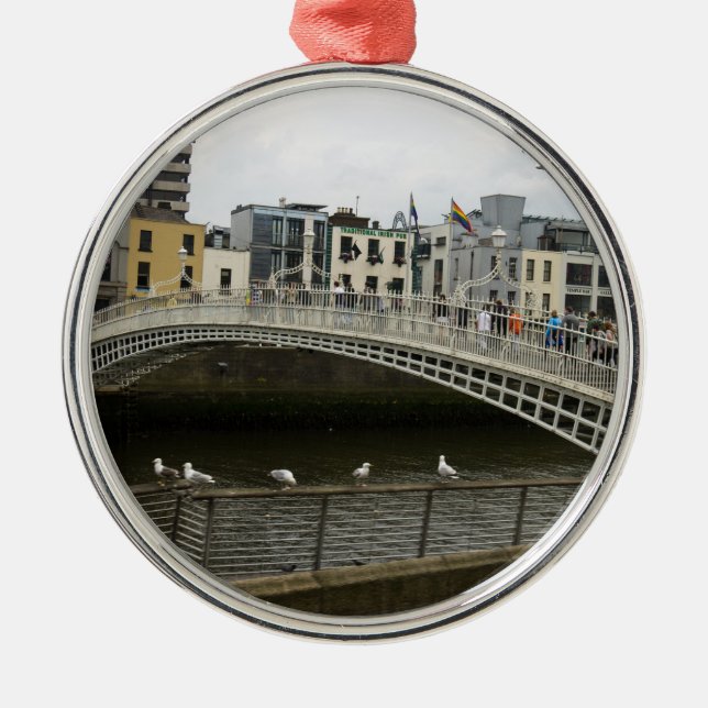 Hapenny Bridge Dublin Ornament Aus Metall (Vorne)