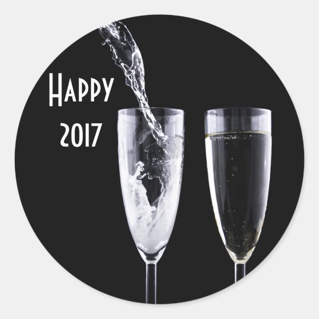 Happy 2017 Schwarz-weiß Champagne Brille Festival Runder Aufkleber (Vorderseite)