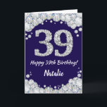 Happy 39. Geburtstag Navy Blue und Silver Glitzer Karte<br><div class="desc">Happy 39. Geburtstag Navy Blue und Silver Glitzer Card mit personalisiertem Namen. Für weitere Anpassungen klicken Sie bitte auf die Schaltfläche "Anpassen" und verwenden Sie unser Designwerkzeug,  um diese Vorlage zu ändern.</div>