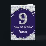 Happy 9. Geburtstag Navy Blue und Silver Glitzer Karte<br><div class="desc">Happy 9. Geburtstag Navy Blue und Silver Glitzer Card mit personalisiertem Namen. Für weitere Anpassungen klicken Sie bitte auf die Schaltfläche "Anpassen" und verwenden Sie unser Designwerkzeug,  um diese Vorlage zu ändern.</div>