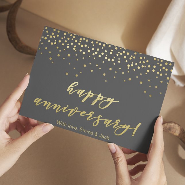 Happy Anniversary - Gold Script & Confetti Postkarte (Von Creator hochgeladen)