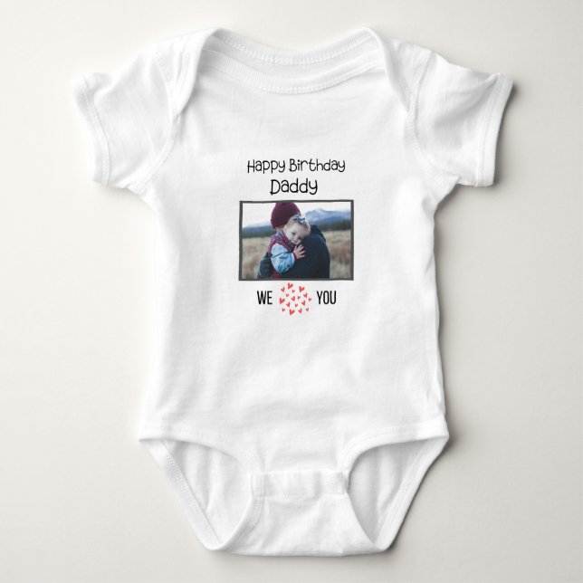 HAPPY BIRTHDAY DADDY BABY BODYSUIT CUSTOM TEXT BABY STRAMPLER (Vorderseite)