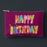 Happy Birthday Funny Cat Lover Bday Celebration Zubehörtasche<br><div class="desc">Feiern Sie mit diesem "Happy Birthday Funny Cat Lover"-Design im purpurpuren Stil! 🎉 🐾 Egal ob Sie eine Katzenmutter, einen Katzenpapa oder nur einen Freund überraschen, dieses spielerische und bezaubernde Design bringt Lachen und Freude zu jeder Geburtstagsfeier. Mit seiner unterhaltsamen und eigenartigen Atmosphäre ist es das ideale Geschenk für jeden,...</div>