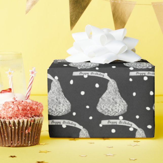 Happy Birthday Kisses on Dots Geschenkpapier (Geburtstagsparty)