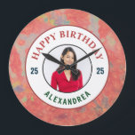 Happy Birthday Pink Watercolor Foto Personalize  Große Wanduhr<br><div class="desc">Gerne Geburtstag Pink Watercolor Foto Personalize Uhr ist ein großes Fest für den Geburtstag jeden Tag. Personalisieren Sie es mit Foto,  Name und Alter.</div>