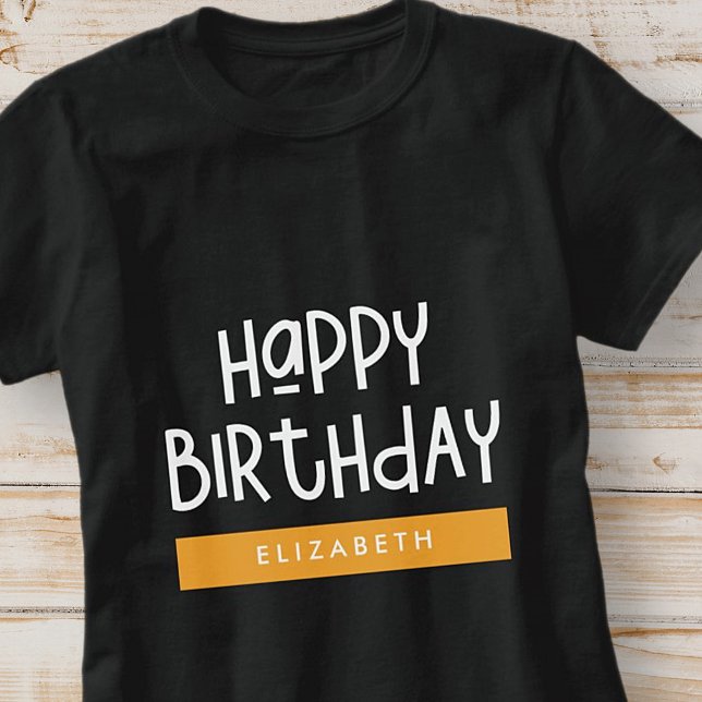 Happy Birthday Preppy Playful Fun Einfache Begrüßu T-Shirt (Von Creator hochgeladen)