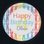 Happy Birthday Rainbow Bunny Personalisiert Kids Pappteller<br><div class="desc">Mädchen Happy Birthday Rainbow Bunny Muster Personalisiert mit Name and Age Party Paper Teller. Weißer Hintergrund mit roten, orangefarbenen, gelben, grünen, blauen und lila, sonnigen Silhouetten mit flauschigen weißen Schwänzen. Der mittlere weiße Kreis zeigt das Alter in hellgelber Mitte. Glücklich ist in rot geschrieben, Geburtstag in Blau mit dem Namen...</div>
