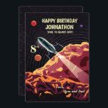 Happy Birthday Rocket Astronaut Kids Custom Card<br><div class="desc">Glückliche Birthday Rocket Astronaut Kids Personalize Custom Card ist eine großartige Geburtstagskarte für ein Kind,  das Platz,  Raketen und Astronauten mag. Es ist Zeit,  für ihren Geburtstag zu blasen. Personalisieren Sie es mit Ihren Informationen.</div>