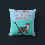 Happy Birthday Sie Cool Tabby Cat Mens Husband Kissen<br><div class="desc">Herzlichen Glückwunsch zum Geburtstag Sie Cool Tabby Cat Geburtstagskarte. Diese schöne Karte würde jeden Liebhaber von Katzen Anzug machen. Entworfen aus einer meiner originalen Tintenstift-Zeichnungen. Diese Karte wird sicher begeistert sein!</div>