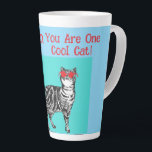 Happy Birthday Sie Cool Tabby Cat Mens Husband Milchtasse<br><div class="desc">Sie haben Tabby Cat Design Cool. Diese schöne Karte würde jeden Liebhaber von Katzen Anzug machen. Entworfen aus einer meiner originalen Tintenstift-Zeichnungen. Das wird bestimmt Spaß machen!</div>