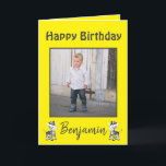 Happy Birthday Son Zebra Safari Yellow Feiertagskarte<br><div class="desc">Wünschen Sie Ihrem Sohn einen guten Geburtstag mit dieser hellen Grußkarte. Der Hintergrund ist eine lebendige gelbe Farbe mit einem grauen Text. Ihr personalisiertes Foto ist vorne und links. Innerhalb der Karte ist eine liebevolle Nachricht, die Sie weiter anpassen können, wenn Sie möchten. Bestellen Sie noch heute Ihre Bestellung! Fotografie...</div>