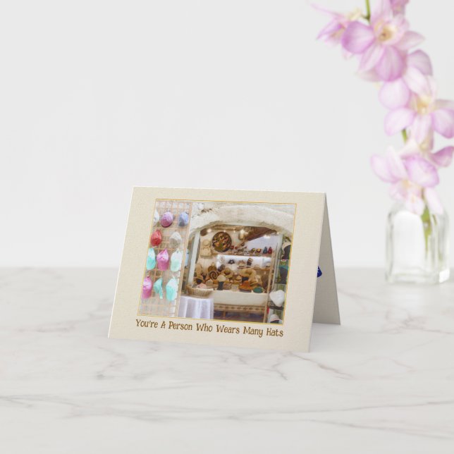 "HAPPY BIRTHDAY TO A PERSON WHO WEARS MANY HATS KARTE (Orchidee)