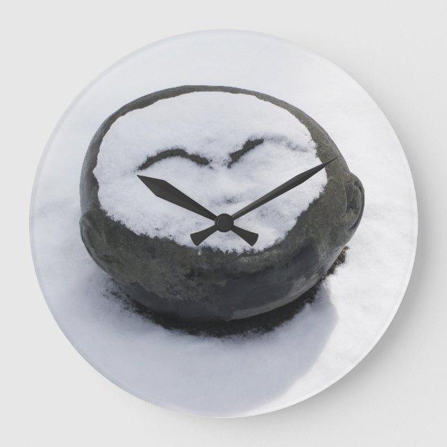 Happy Buddha mit schneegedämpft Große Wanduhr (Vorderseite)