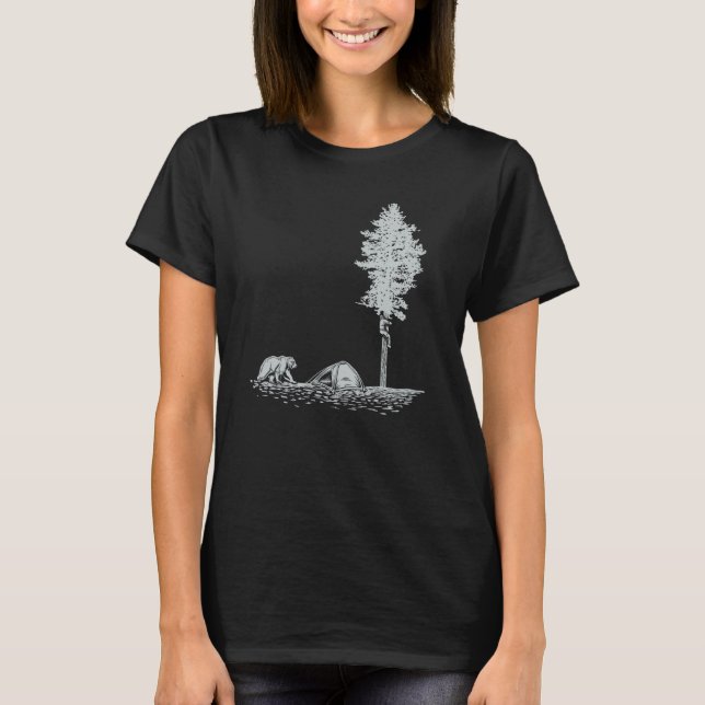 Happy camper hiding in a tree from a bear T-Shirt (Vorderseite)