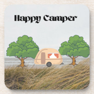 Happy Camper mit Camper und Bäumen auf dem Wasser Getränkeuntersetzer