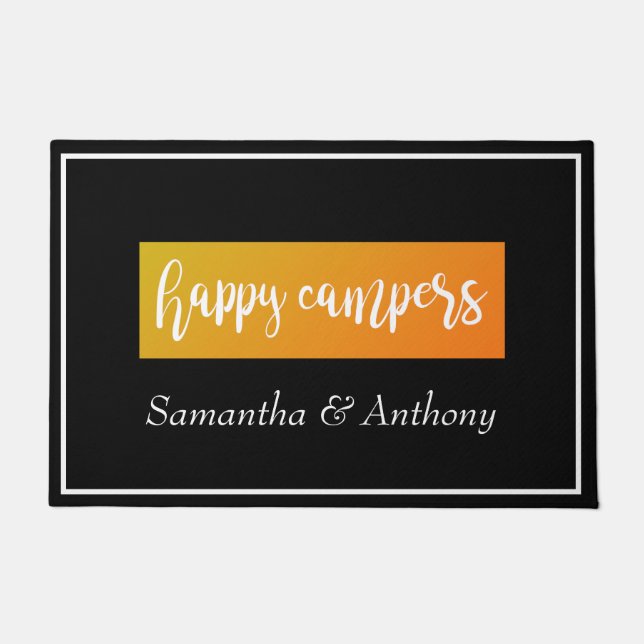 Happy Campers jeden Namen RV Kabine Gerahmt Black Fußmatte (Vorderseite)
