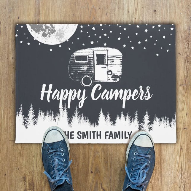Happy Campers Moon Forest Familienname Fußmatte (Von Creator hochgeladen)