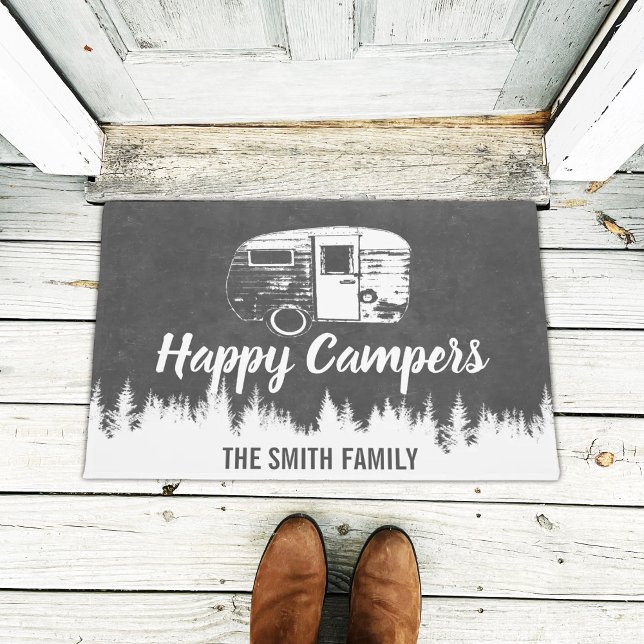 Happy Campers Rustic Chalkboard Familienname Fußmatte (Von Creator hochgeladen)