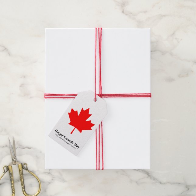 Happy Canada Day Custom Text mit rotem Ahornblatt Geschenkanhänger (Mit Garn)