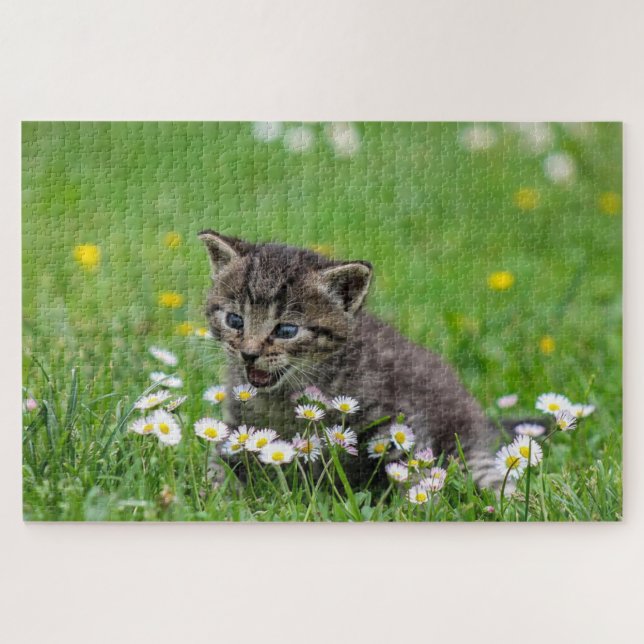 Happy Cat spielt mit Blume Puzzle (Horizontal)