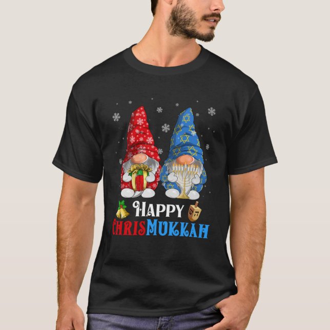 Happy Chrismukkah Gnomes Christmas Hanukkah T-Shirt (Vorderseite)
