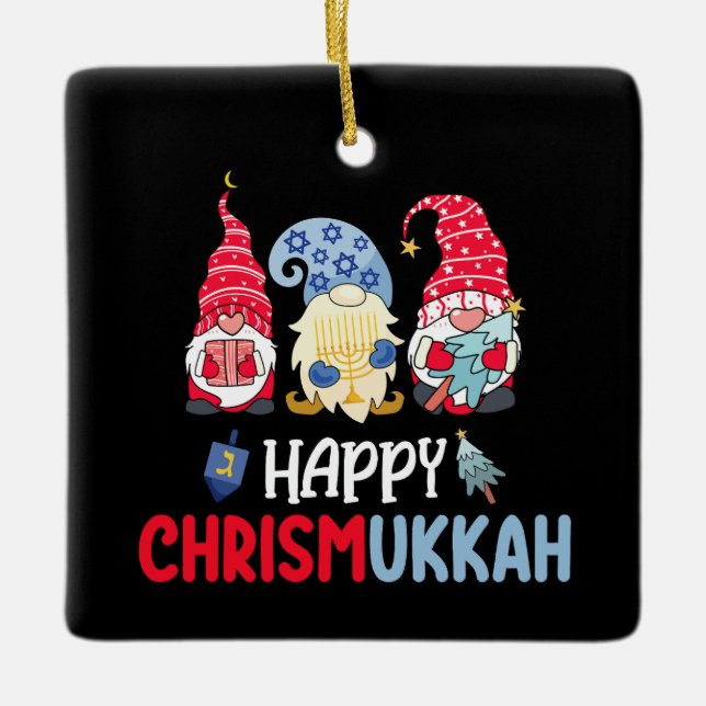 Happy Chrismukkah Gnomes Hanukkah Frohe Weihnachte Keramikornament (Vorderseite)