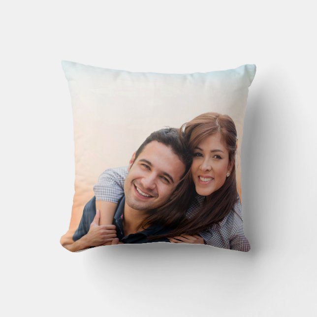 Happy Couple Photo Throw Pillow - Personalized  Kissen (Vorderseite)