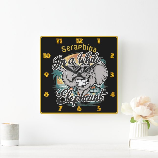 Happy Elefant am sonnigen Strand Quadratische Wanduhr (Zuhause)
