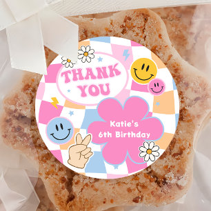 Happy Face Smile Groovy Checkered Geburtstagsticke Runder Aufkleber