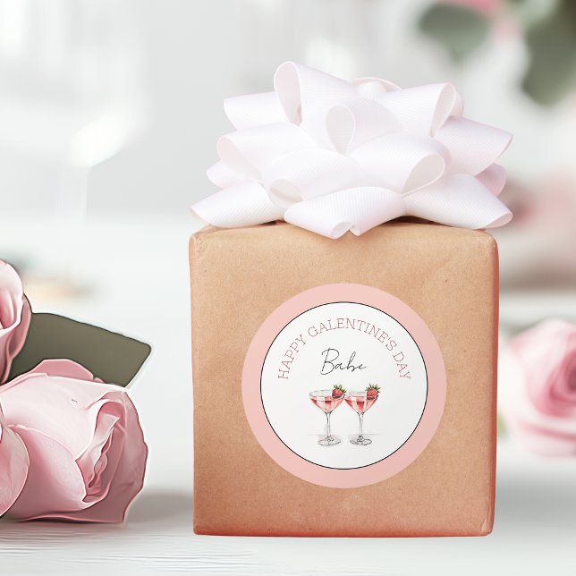 Happy Galentine's Day Babe Strawberry Cocktails Runder Aufkleber (Happy Galentine's Day Babe Strawberry Cocktails Classic Round Sticker)