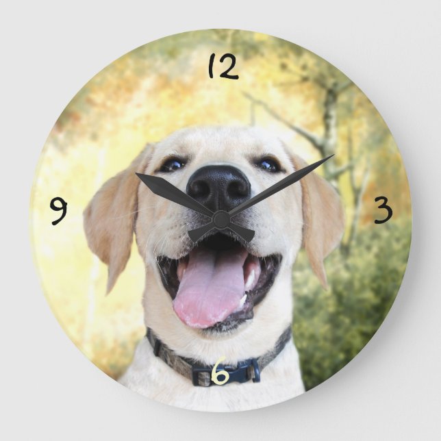 Happy Gelbe Labrador Große Wanduhr (Vorderseite)