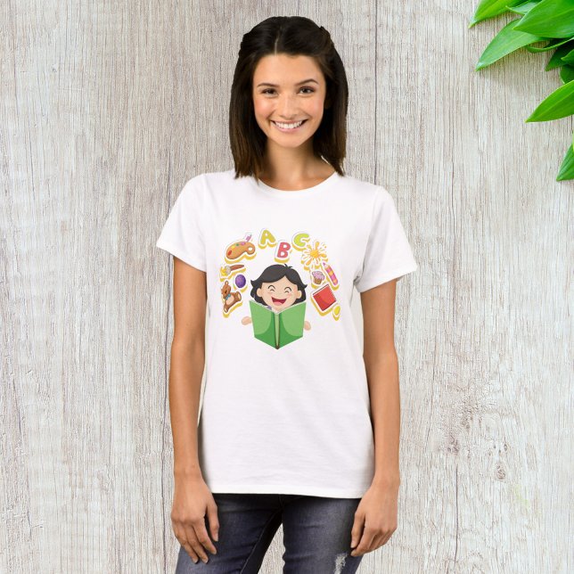 Happy Girl Reading T-Shirt (Von Creator hochgeladen)