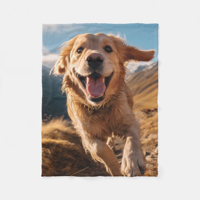 Happy Golden Retriever Running Fleecedecke (Vorderseite)