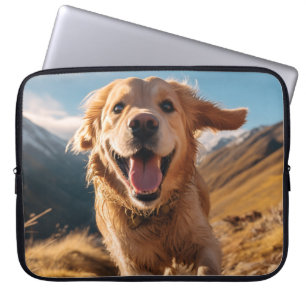 Happy Golden Retriever Running Laptopschutzhülle