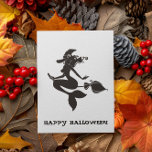 Happy Halloween Hexenmeisterin auf Broom Postkarte<br><div class="desc">Dieses Design kann in dem Bereich personalisiert werden, der durch das Ändern des Fotos und/oder Textes zur Verfügung gestellt wird. Oder Sie können es anpassen, indem Sie den Mausklick auswählen, um weitere Optionen anzupassen, um die Farbe des Hintergrunds zu löschen oder zu ändern, Text hinzuzufügen, die Textfarbe oder den Stil...</div>