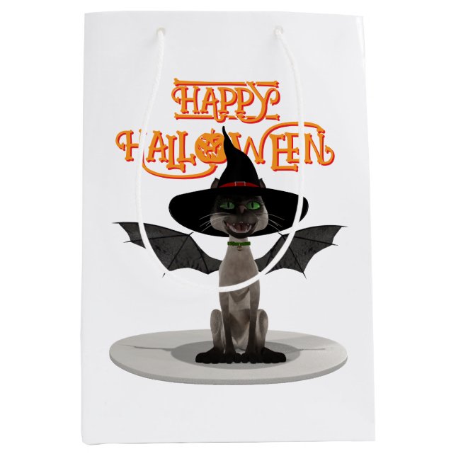 Happy Halloween. Katze mit Flügeln und Hexenhut Mittlere Geschenktüte (Vorderseite)