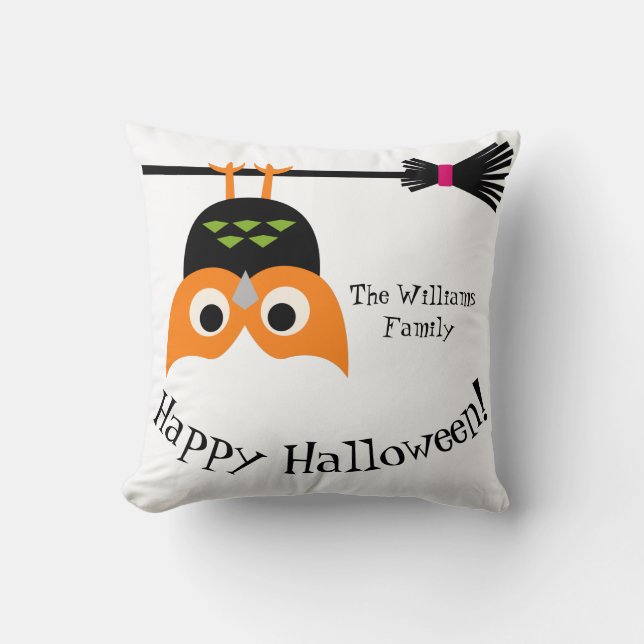 Happy Halloween Upside Down Owl mit Broom Kissen (Vorderseite)