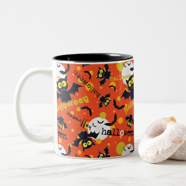 Happy Halloween Vampire Fang Bat Spooky Design Zweifarbige Tasse (Mit Donut)