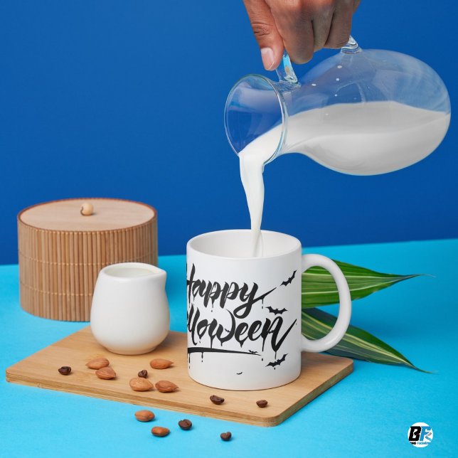 Happy Halloween Vintage, spöttische Textgestaltung Tasse (Von Creator hochgeladen)