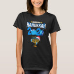 Happy Hanukkah 2020 Hanukka jüdische Gefechtsmaske T-Shirt<br><div class="desc">Happy Hanukkah 2020 Hanukkah Jüdische Gesichtsmaske Shirt</div>